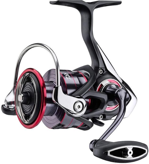 Катушка безынерционная Daiwa 17 Fuego LT 3000-C-XH
