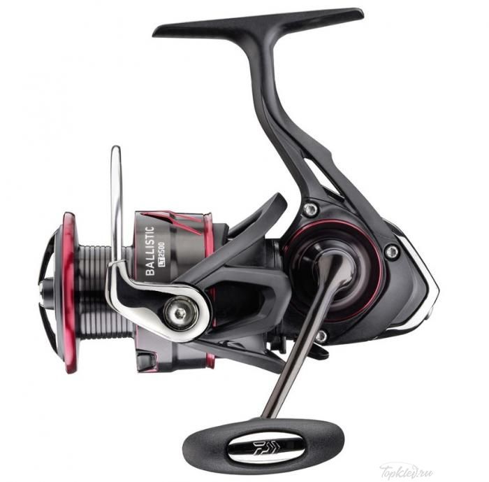 Катушка безынерционная Daiwa 17 Ballistic LT 2500