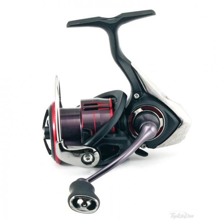 Катушка безынерционная Daiwa 17 Fuego LT 1000D